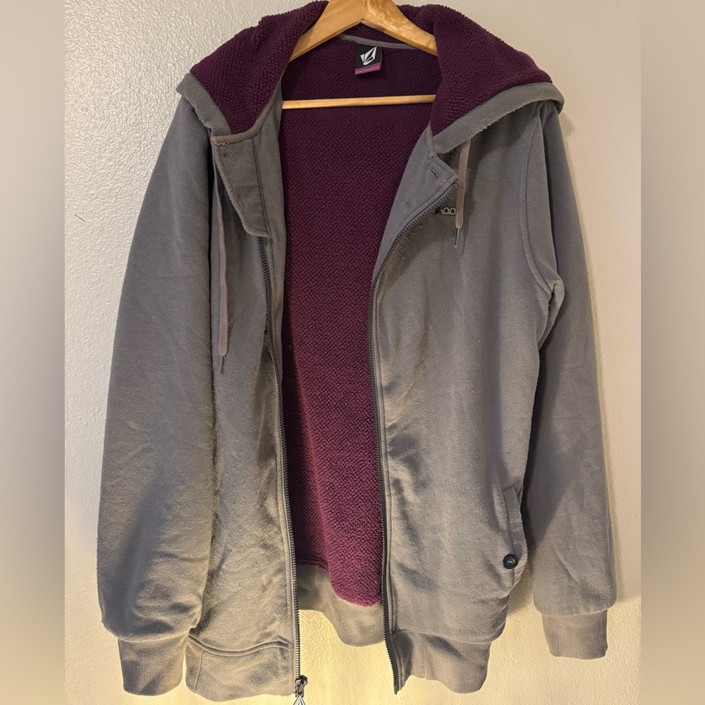 Volcom snow hoodie with zipper